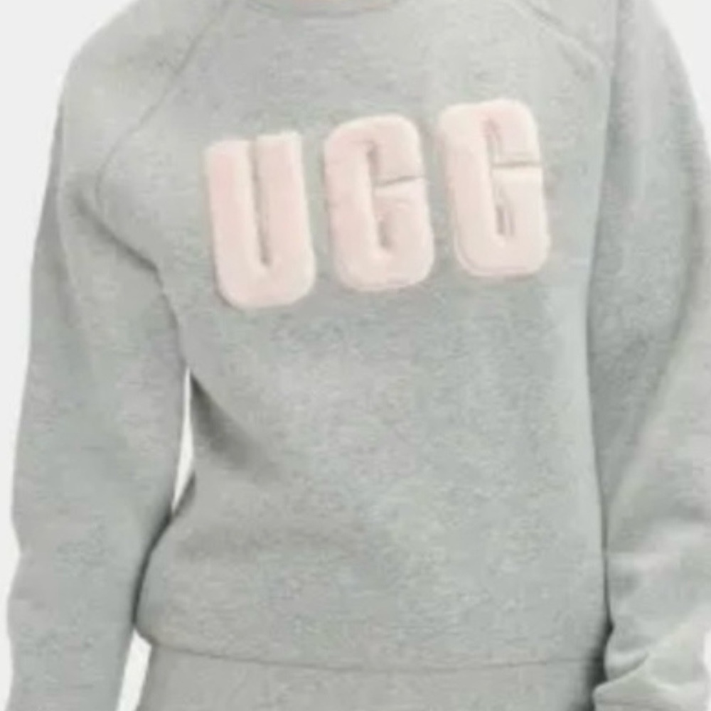 XL UGG Heather Gray cozy Sweatshirt with Soft Pink Logo,